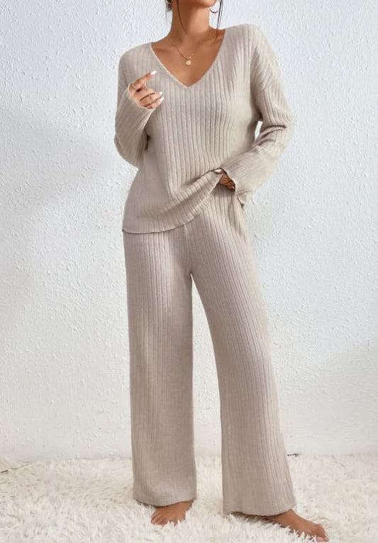 Women's Ribbed Knit Two Piece Set with Long Sleeve Top and Pants