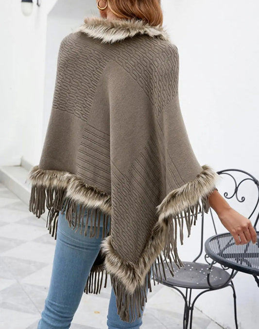 Knitted Poncho with Faux Fur Cape Elegant Winter Women