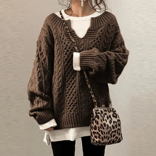 Women’s Oversized Cable Knit Sweater Ideal for Cozy Winter