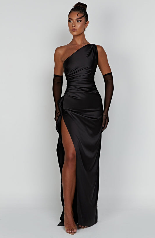 One-Shoulder Maxi Dress with Modern Elegance for Women