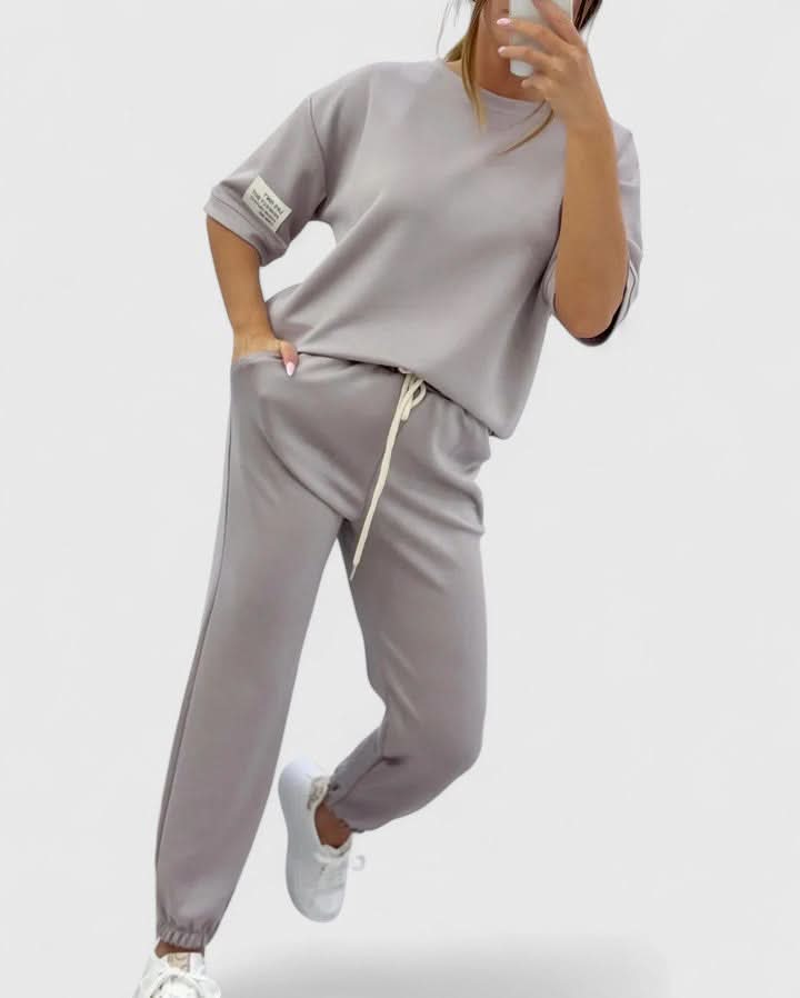 Women's Casual Two Piece Set with Short Sleeve Top and Jogger Pants