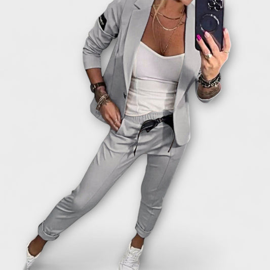 Women's Three Piece Suit Set with Blazer Top and Jogger Pants Casual Chic