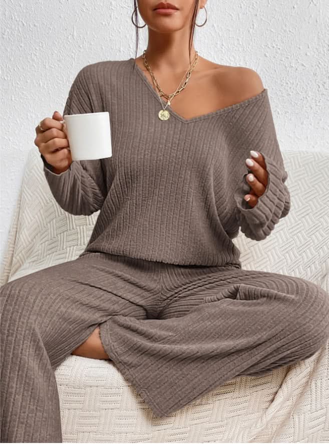 Women's Ribbed Knit Two Piece Set with Long Sleeve Top and Pants