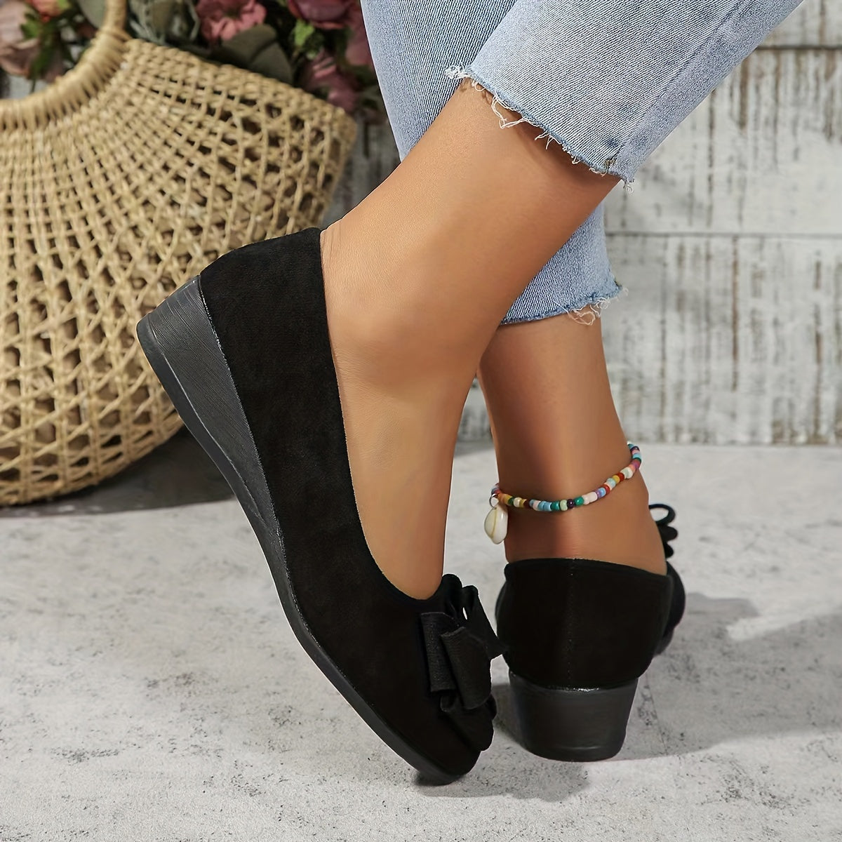 Women’s Comfortable Ballet Flats with Bow Detail