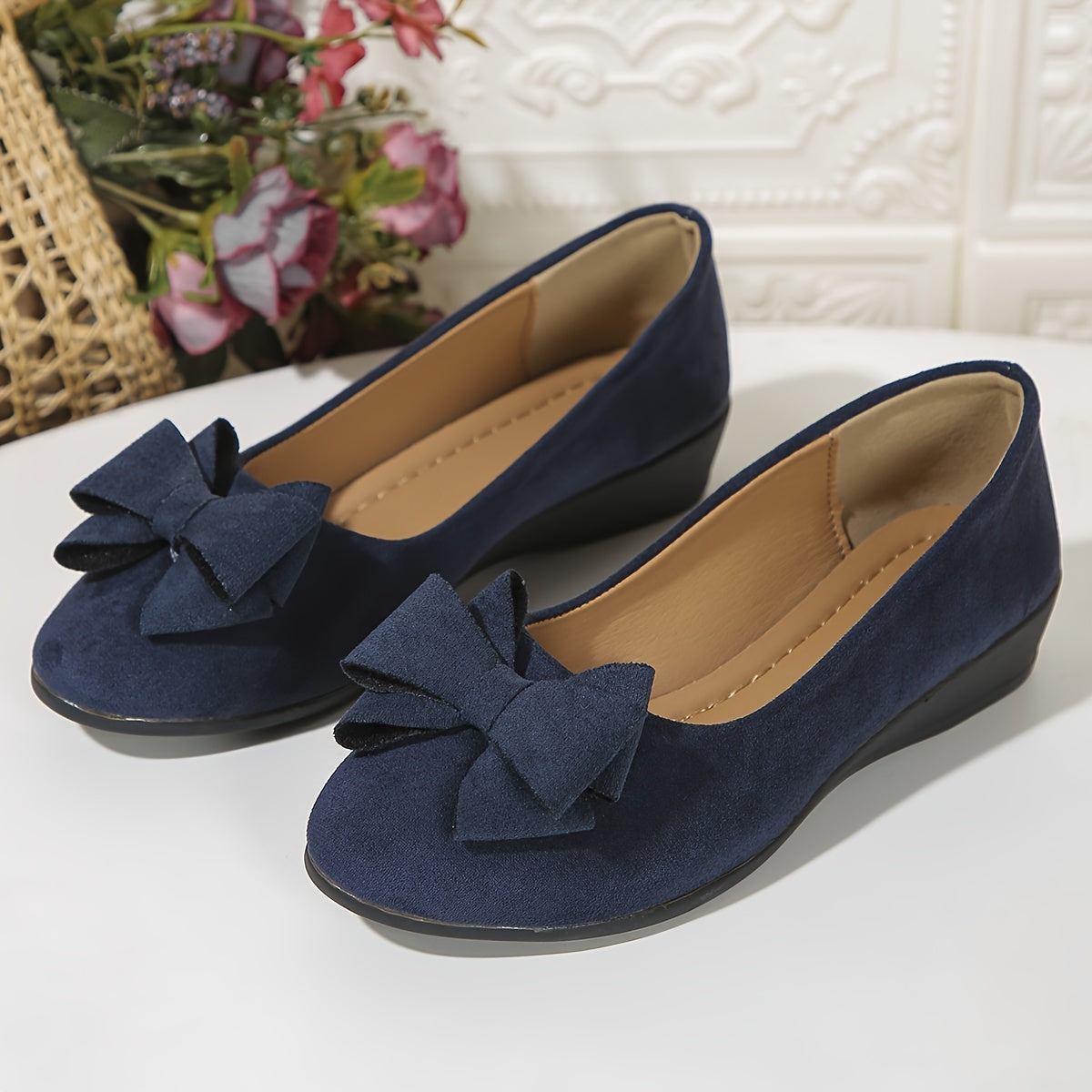 Women’s Comfortable Ballet Flats with Bow Detail