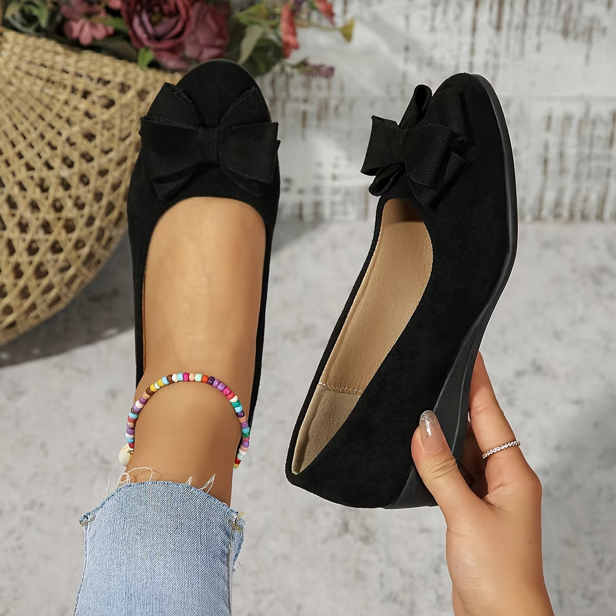 Women’s Comfortable Ballet Flats with Bow Detail