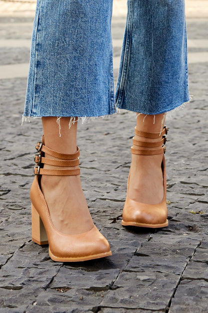Women’s Block Heel Sandals with Ankle Strap and Minimal Design