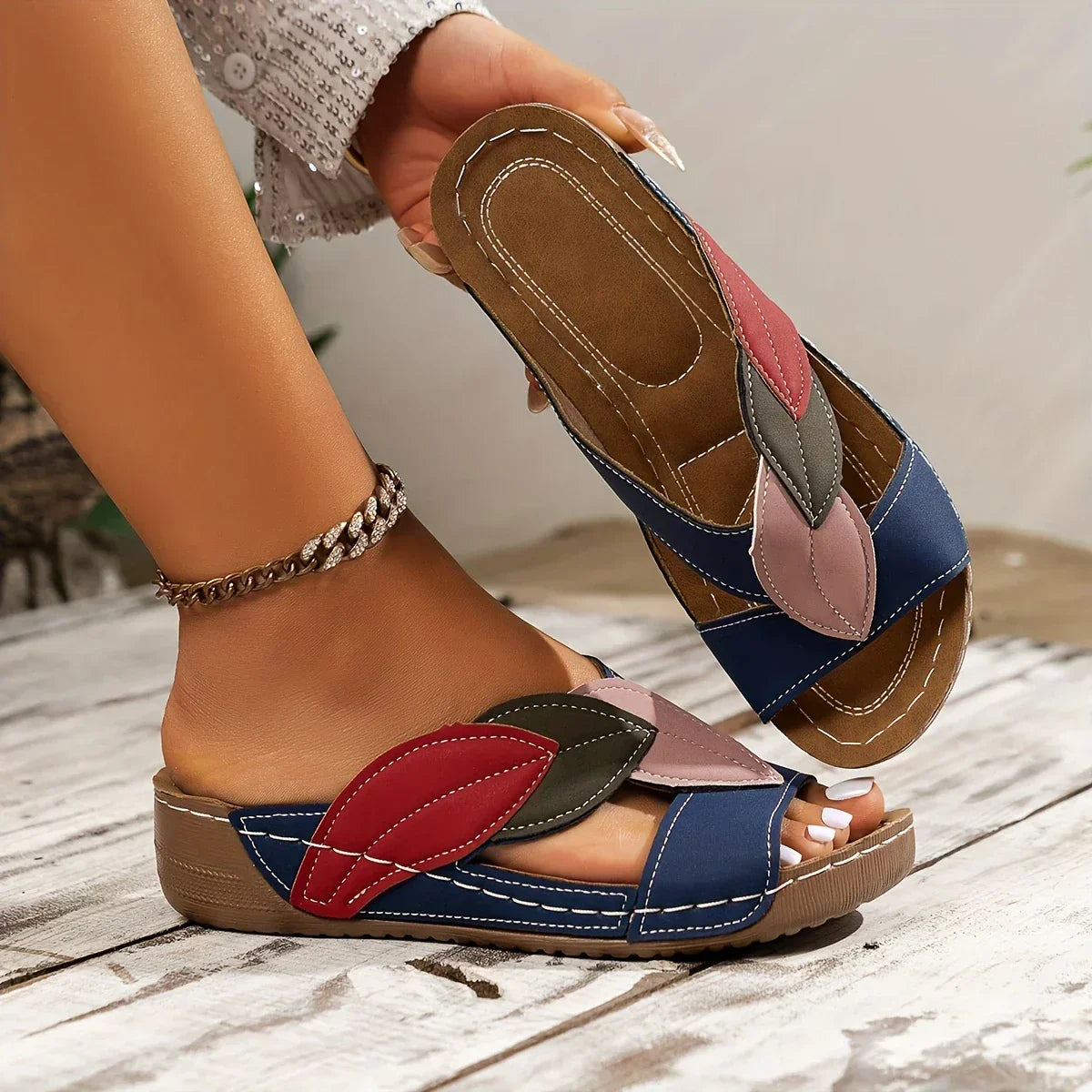 Women’s Orthopedic Slide Sandals with Leaf Detail