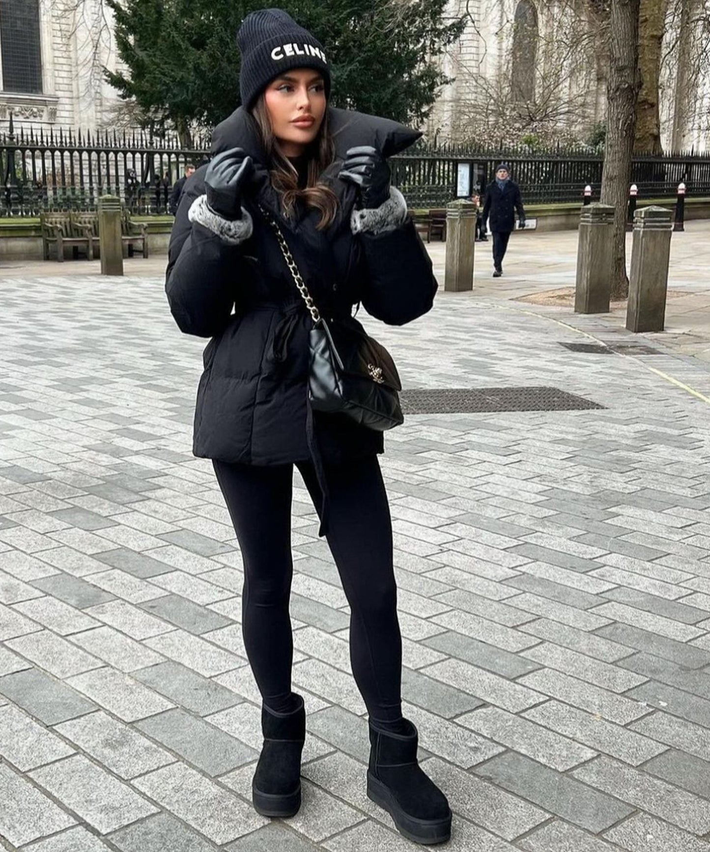 Gesteppte Jacke mit Gürtel und Hohem Kragen für Winter Damen