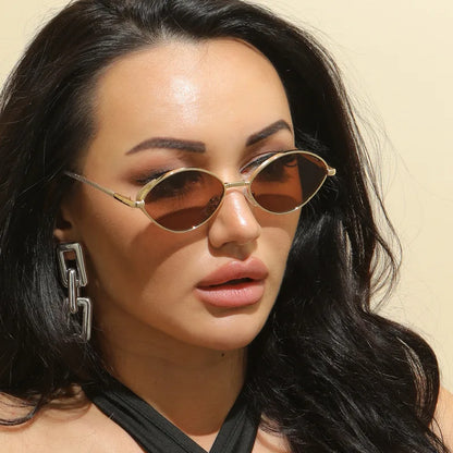 Retro Ovale UV-Sonnenbrille mit Zeitlosem Charme für Frauen
