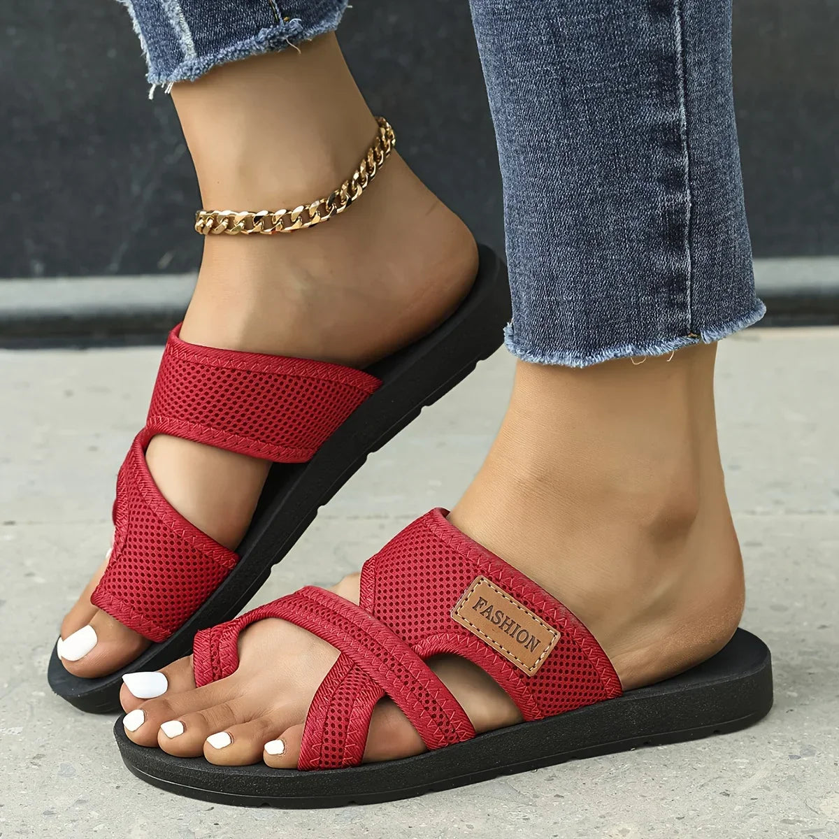 Women’s Comfortable Summer Sandals with Adjustable Straps and Cushioned Sole