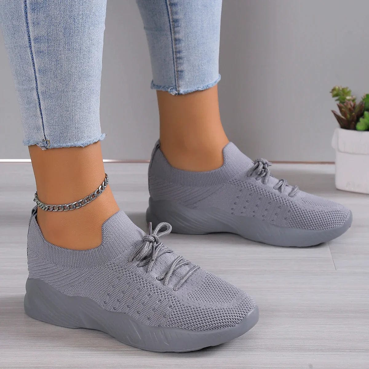 Women's Orthopedic Sneakers with Arch Support and Non-Slip Sole