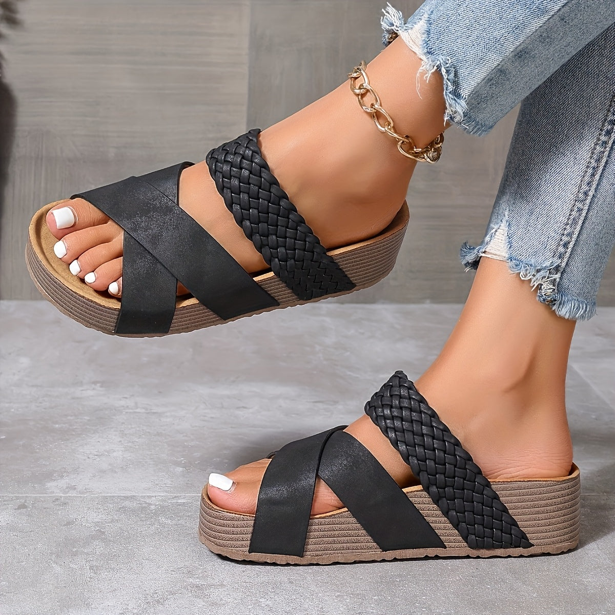 Women’s Open Toe Braided Cross Strap Sandals with Cushioned Sole