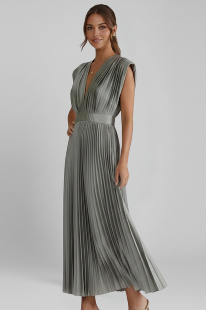 Novara | Classic Long Pleated Party Midi Dress with V- Neckline