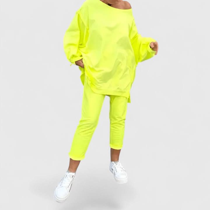 Women's Casual Two Piece Set Oversized Top and Relaxed Fit Pants Outfit