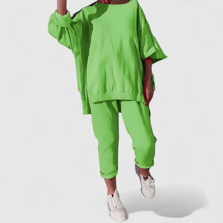 Women's Casual Two Piece Set Oversized Top and Relaxed Fit Pants Outfit