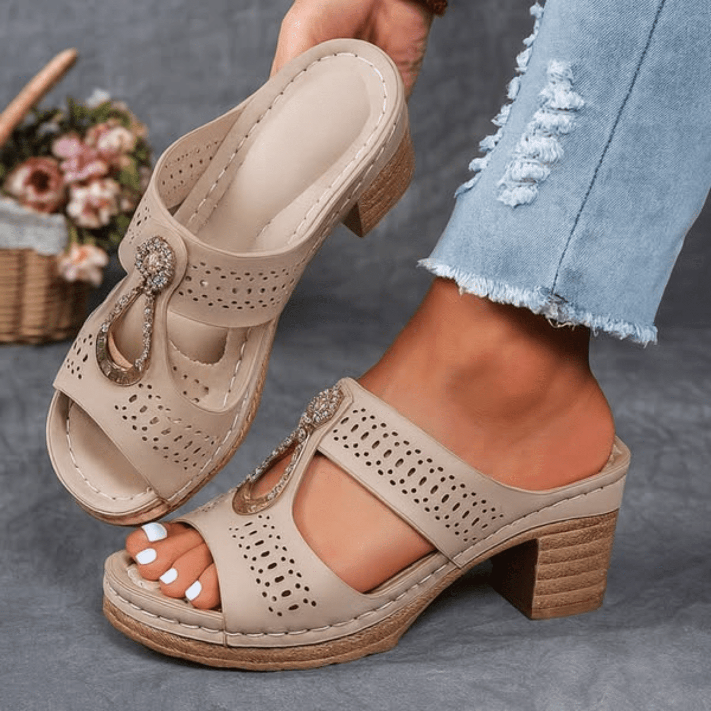 Women’s Orthopedic Heeled Sandals with Buckle Strap and Cushioned Support