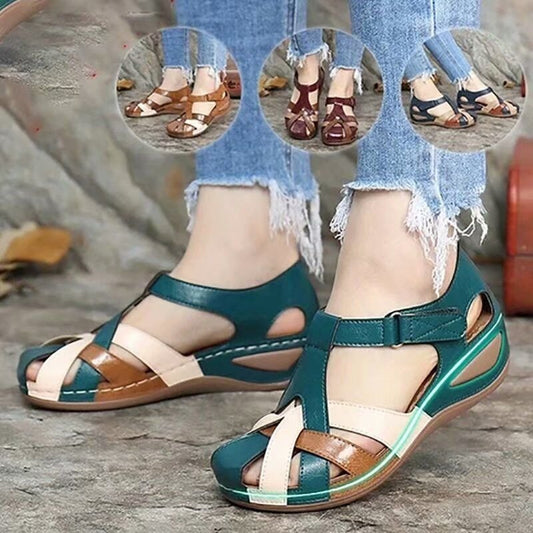 Women’s Casual Cross Strap Sandals with Adjustable Buckle and Flat Sole
